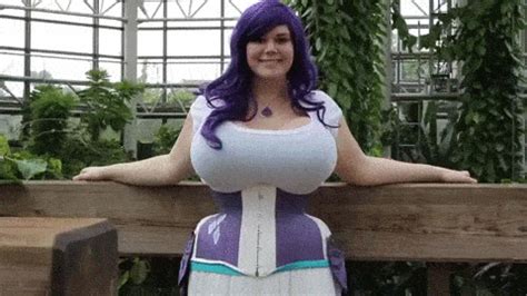 big bouncing tits gifs|Free bouncing boobs Porno GIFs on XGroovy.com